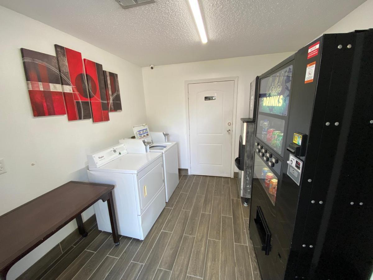 Razorback Inn Rogers Dış mekan fotoğraf